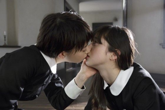 百合 ホラーゲームが原作の実写映画 零 より 美少女同士がキスする衝撃カットが公開 百合展開きたあああああああ オレ的ゲーム速報 刃