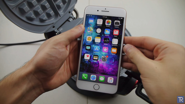 iPhone8 携帯 ユーチューバー ワッフル機に関連した画像-03