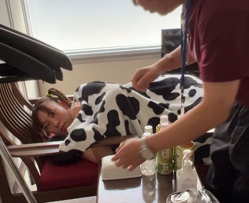 フワちゃん　睡眠　寝起き　不機嫌　芸能　自虐に関連した画像-01