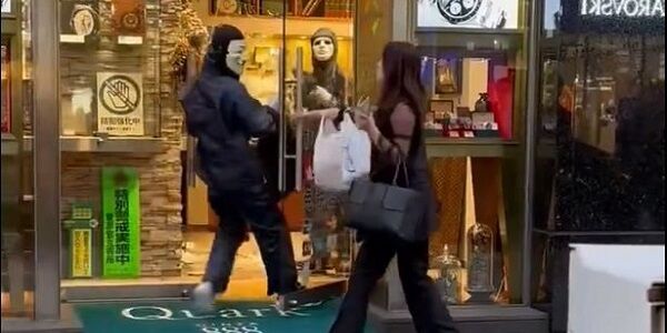 銀座　強盗　ロレックス　物議　ドアに関連した画像-01