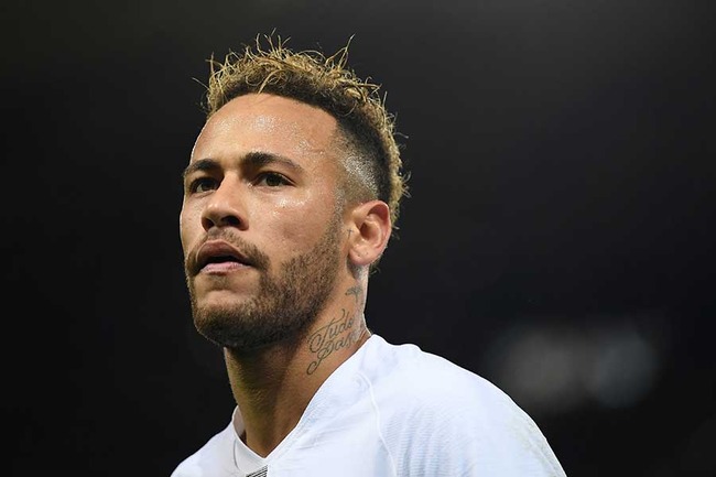 フランス杯 決勝 海外メディア 決定的瞬間 ネイマール パンチに関連した画像-01