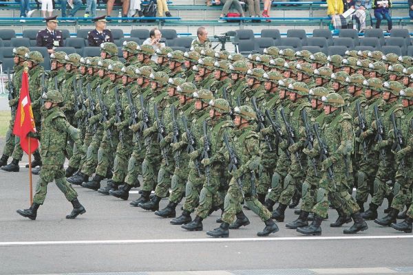 自衛隊　階級　呼称　変更　軍隊　1佐　大佐　1尉　大尉に関連した画像-01