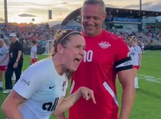 サッカー 米国 英国 男女混合 レクサムFCに関連した画像-01