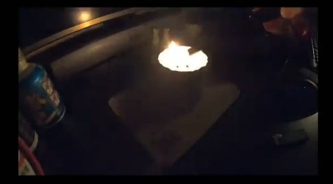 ユーチューバー アルコールランプ ラーメン 自作 火事に関連した画像-01