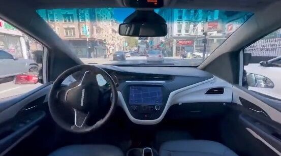 TechCrunch NIEON Waymo 自動運転 小型犬 サンフランシスコに関連した画像-01