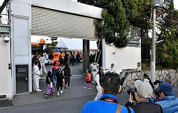 山口組 ハロウィン お菓子 毎年恒例に関連した画像-07