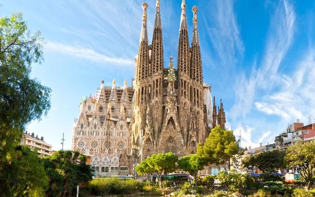 サグラダ・ファミリア 建築許可 違法建築 スペインに関連した画像-01
