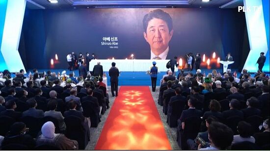 安倍元首相　教祖　教団　韓国　統一教会　哀悼　国葬　トランプ　自民党　山上　に関連した画像-01