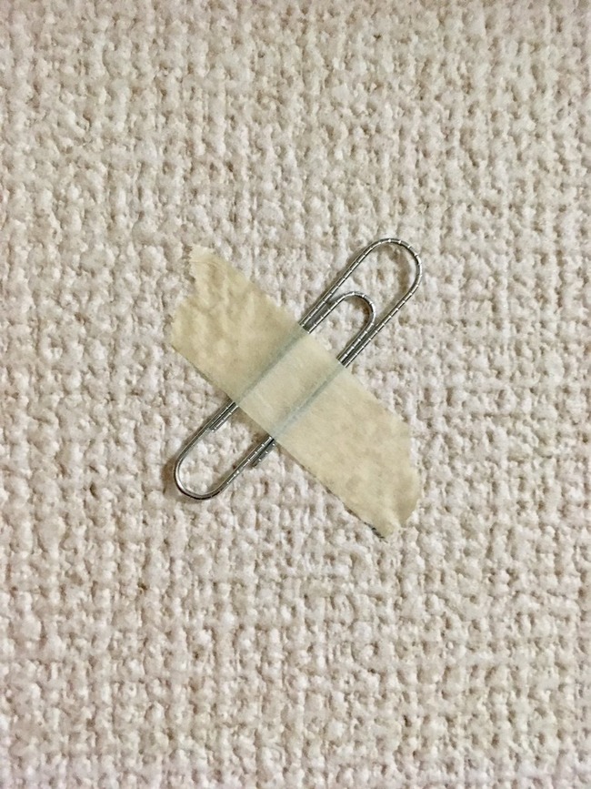 ポスター 画鋲 穴 磁石 クリップ テープ 貼るに関連した画像-02