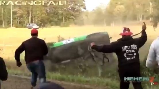 ラリーカー 救助 観戦者に関連した画像-01