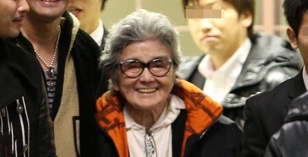 メリー喜多川 ジャニーズ 死去 訃報 肺炎 藤島メリー泰子に関連した画像-01