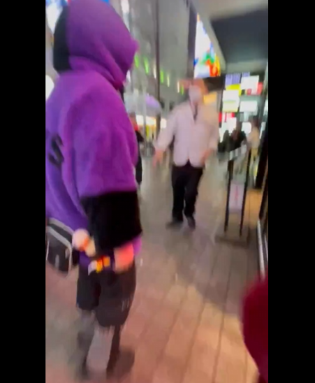 焼肉 焼肉屋 迷惑 ちょっかい トー横キッズ 炎上 叩かれる 傷害に関連した画像-04