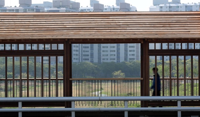 韓国 橋 7700万円 デザイン 日本風 批判殺到に関連した画像-01