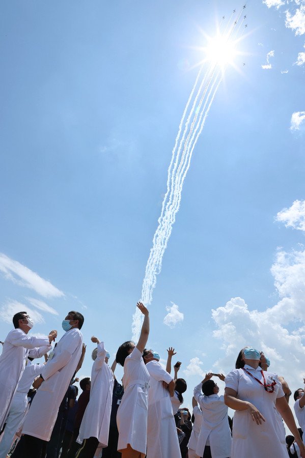 ブルーインパルス 航空自衛隊 医療従事者 激励 感謝に関連した画像-04