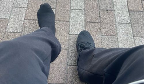靴　公園　盗難　親　子供　トラブルに関連した画像-01