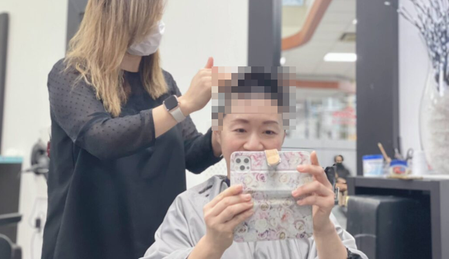 海外 外国人 美容師 カット 女性 検証 角刈りに関連した画像-01