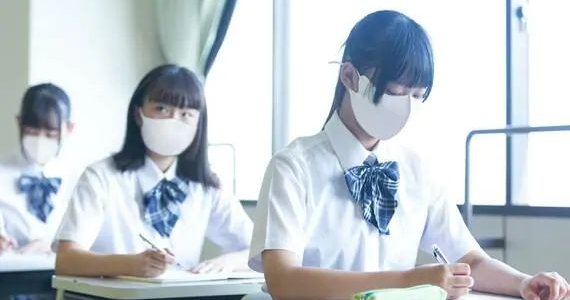 中学生 ノーマスク 恥ずかしい 思春期に関連した画像-01