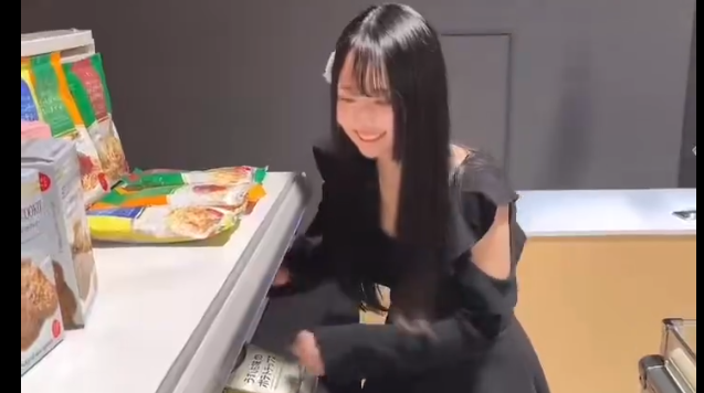 炎上展　炎上　コスプレイヤー　飲食物　物の扱いに関連した画像-01