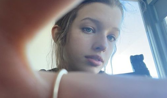 ミラ・ジョヴォヴィッチ　エヴァー・アンダーソン　日本語に関連した画像-01