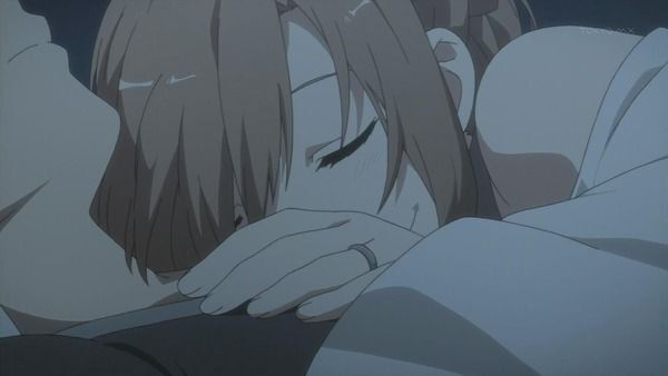 彼女 彼氏 カップル ベッド イチャイチャ 子宮頸がん 頸部 しこり 腫瘤 触診 発見に関連した画像-01