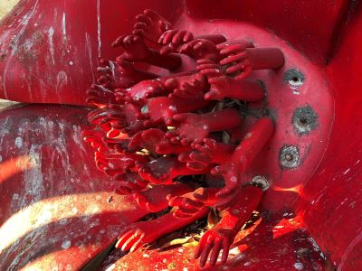 トラウマ タコ 花 遊具 不気味 ホラーに関連した画像-06