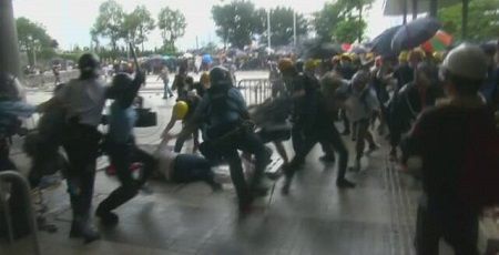 香港 デモ 中国 容疑者 引き渡し 改正案 延期 審議に関連した画像-01