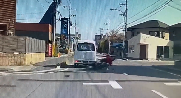 あおり運転　軽自動車　急ブレーキ　バイク事故に関連した画像-01