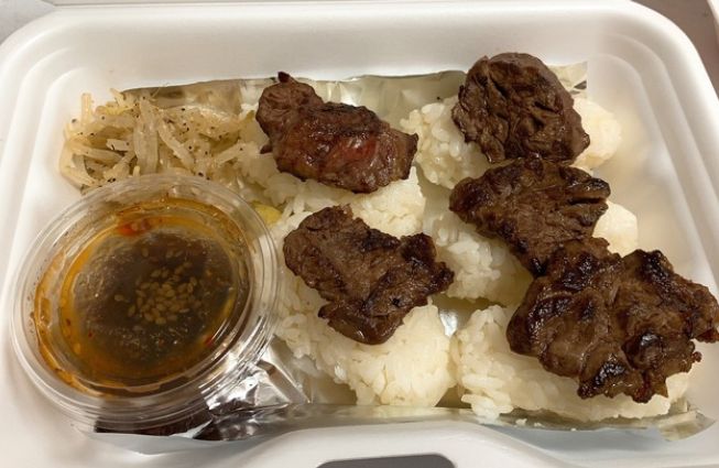 ウーバーイーツ 泣く 焼肉 肉寿司 地下アイドル