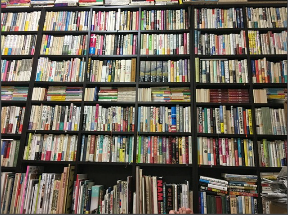 蔵書　古本屋　堀田孝之　高円寺　女性　買い戻しに関連した画像-01