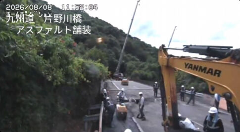 熊本地震 復旧 工事 九州自動車道 アスファルト NEXCOに関連した画像-02