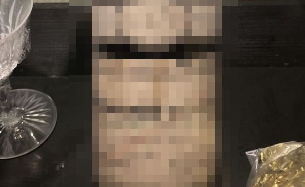 取扱注意　張り紙　箱　ワイン　ロマネ・コンティに関連した画像-01