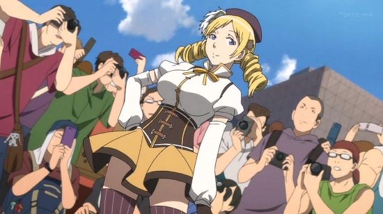 女子 コスプレイヤー 部屋 武器庫に関連した画像-01