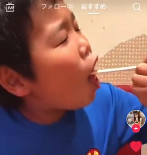 スシロー 迷惑動画 飲食チェーン店 TikTok 子ども ほっこりに関連した画像-04