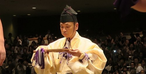 大相撲 不祥事 立行司 式守伊之助 若手行司 キスに関連した画像-01
