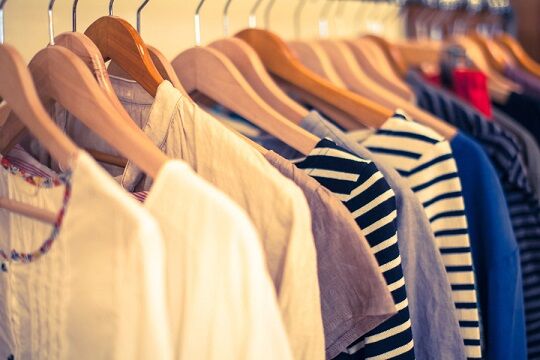 若者洋服ほとんど買わない30％に関連した画像-01