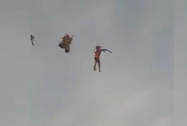 12歳　少年　タコ　凧揚げ　飛ばされる　落下　骨折に関連した画像-03