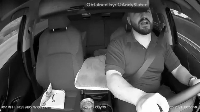 アメリカ 男性 煽り運転 銃撃に関連した画像-01