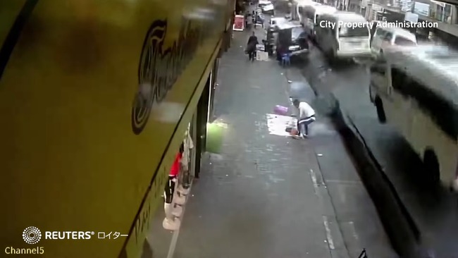 南アフリカ ガス漏れ 大爆発 特撮 車 ホッピング 道路 亀裂に関連した画像-01