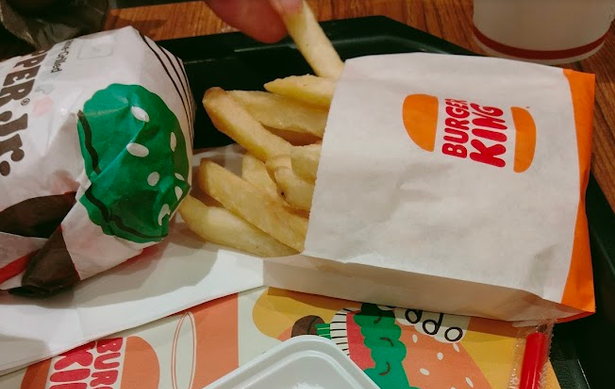バーガーキング　塩　ポテト　盛り塩　接客　対応に関連した画像-01