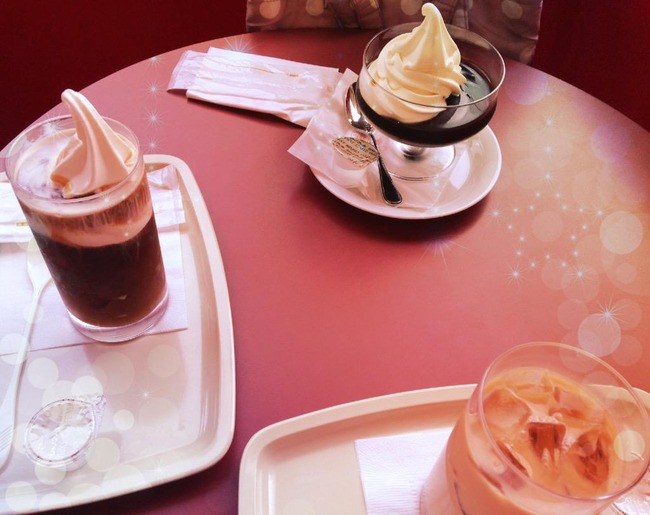 コミケ対策として近場のカフェの店員が全て 店長 になるwwwww各店の精鋭部隊が集結wwwwww オレ的ゲーム速報 刃 コミケ対策として近場のカフェの店員が全て 店長 になるwwwww各店の精鋭部隊が集結wwwwww オレ的ゲーム速報 刃