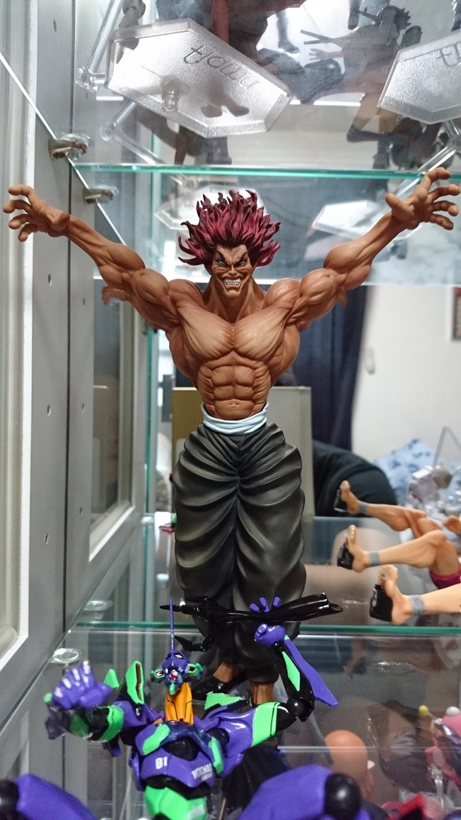 大阪地震 フィギュア 被害 範馬勇次郎 バキに関連した画像-02