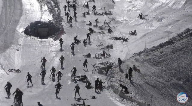雪山 自転車 地獄絵図 地獄の山に関連した画像-03