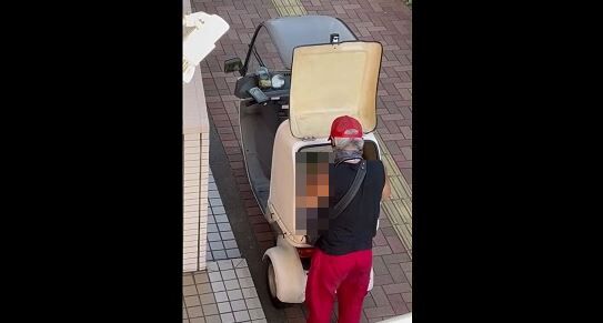 配達員　デリバリー　スシロー　出前館　ウーバー　素手　気持ち悪い　キモい　崩れやすい　寿司　手直し　不衛生に関連した画像-01