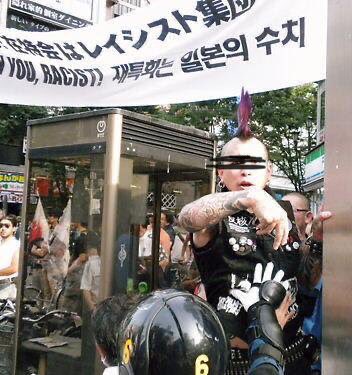 ANTIFA メンバー 見た目 世紀末に関連した画像-03