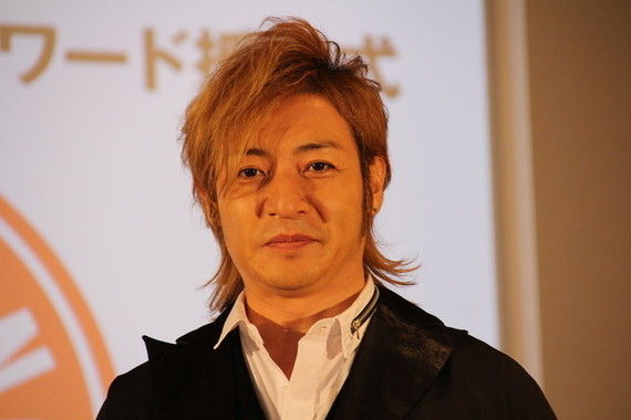 つるの剛士 韓国 レーザー照射 日本 政治家 苦言に関連した画像-01