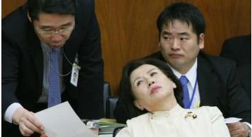 田中真紀子 安倍さんは戦争やってみたくてしょうがないのよ そんな自民がいいと思う人は手を挙げて 聴衆 ハイ ハイ オレ的ゲーム速報 刃