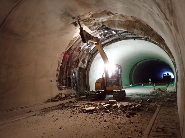 トンネル 和歌山県 張りぼて 全工程 八郎山トンネルに関連した画像-03