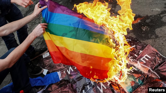 アメリカ 全米 反LGBTQ+ 嵐 WOKE 反WOKE 保守派 反発に関連した画像-01