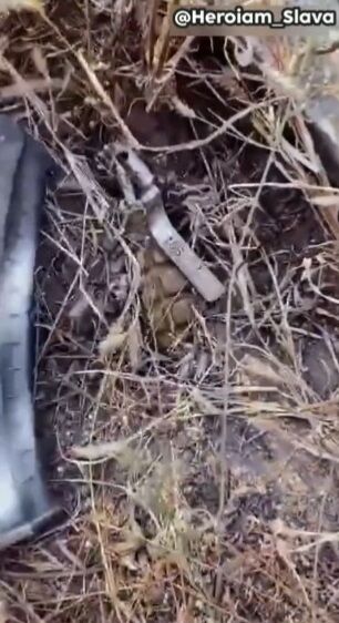 ロシア軍 戦場 ブービートラップ 弾倉 手榴弾 グレネードに関連した画像-04