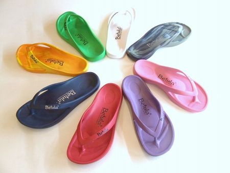 悲報 ビーチサンダル をはき続けると 足の自由がきかないくなる等の障害を起こす事が判明 オレ的ゲーム速報 刃